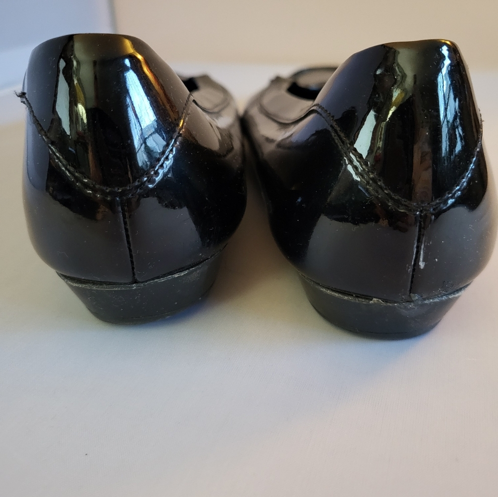 Ferragamo Patent Leather Flat - Picture 5 of 6